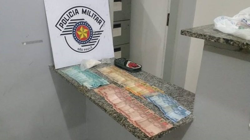 PM SP prende casal por tráfico de drogas em Mogi das Cruzes