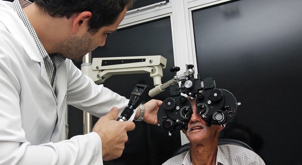 Exame de oftalmologia