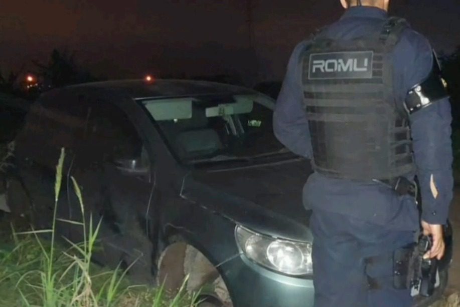 ROMu encontra carro furtado em MOgi das Cruzes