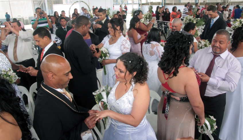 Casamento comunitário em Mogi das Cruzes