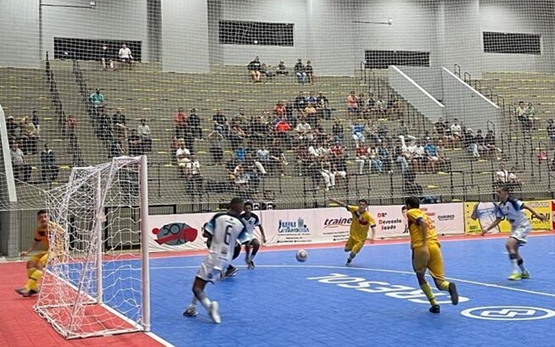 O São José Futsal empata com o Taubaté pelo primeiro jogo da Final da LPF •  São José Futsal