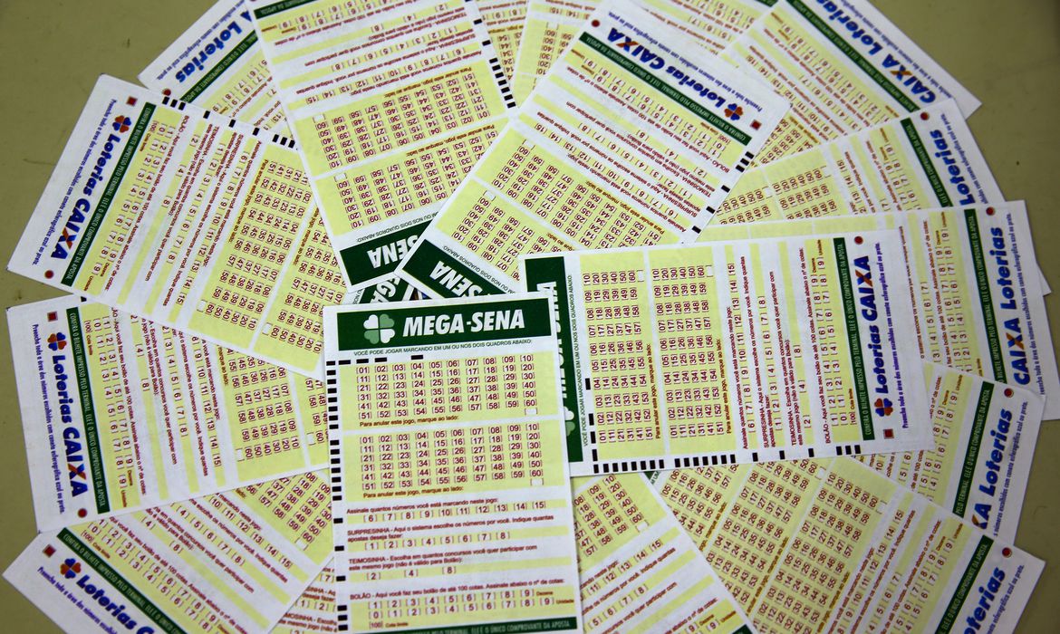 Mega Sena 2638: prêmio acumula em R$ 9 milhões e quina tem 15 apostas  ganhadoras