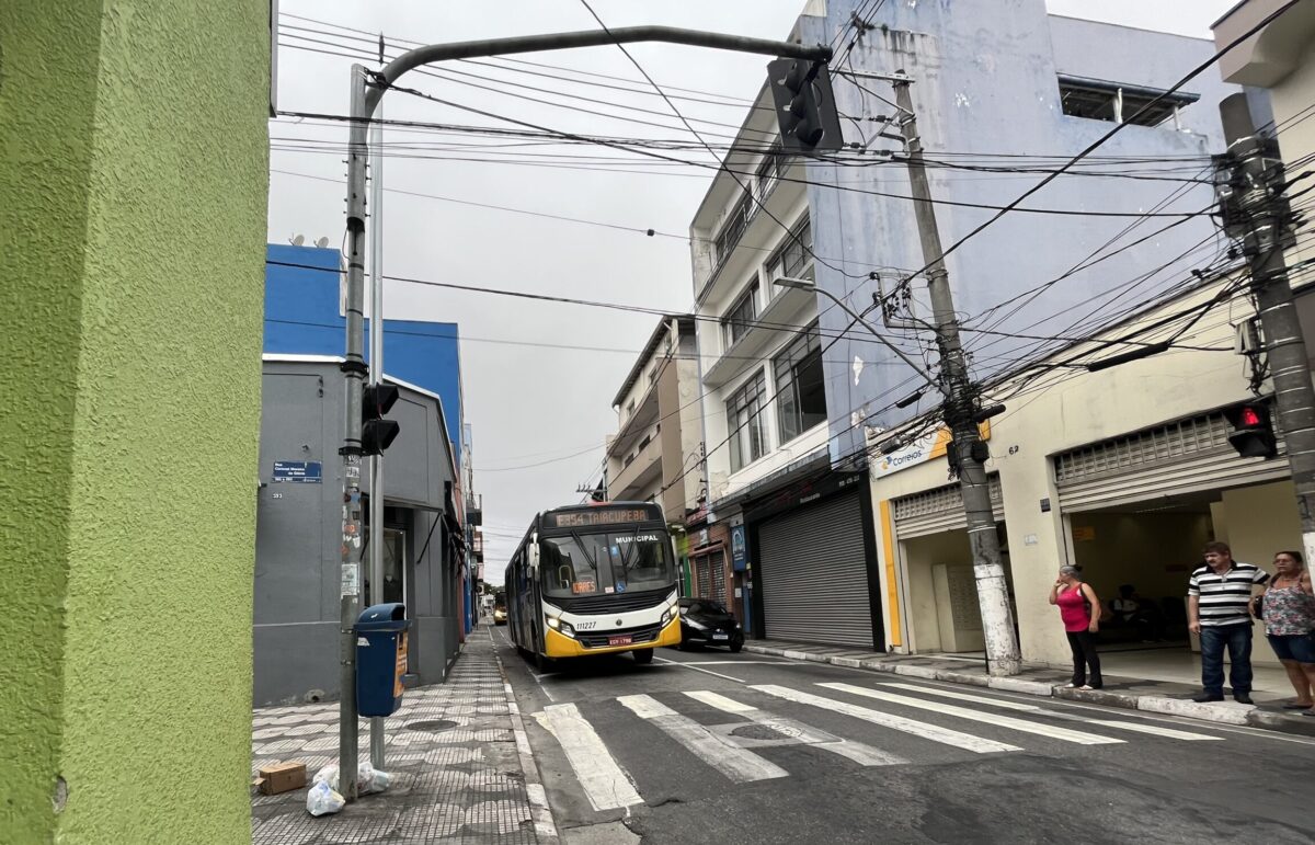 Ônibus - Mogi das Cruzes - Trânsito