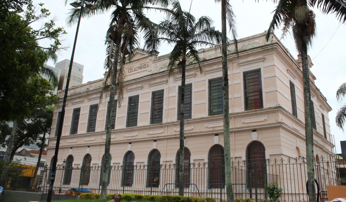 Escola Municipal Coronel Almeida - Mogi das Cruzes