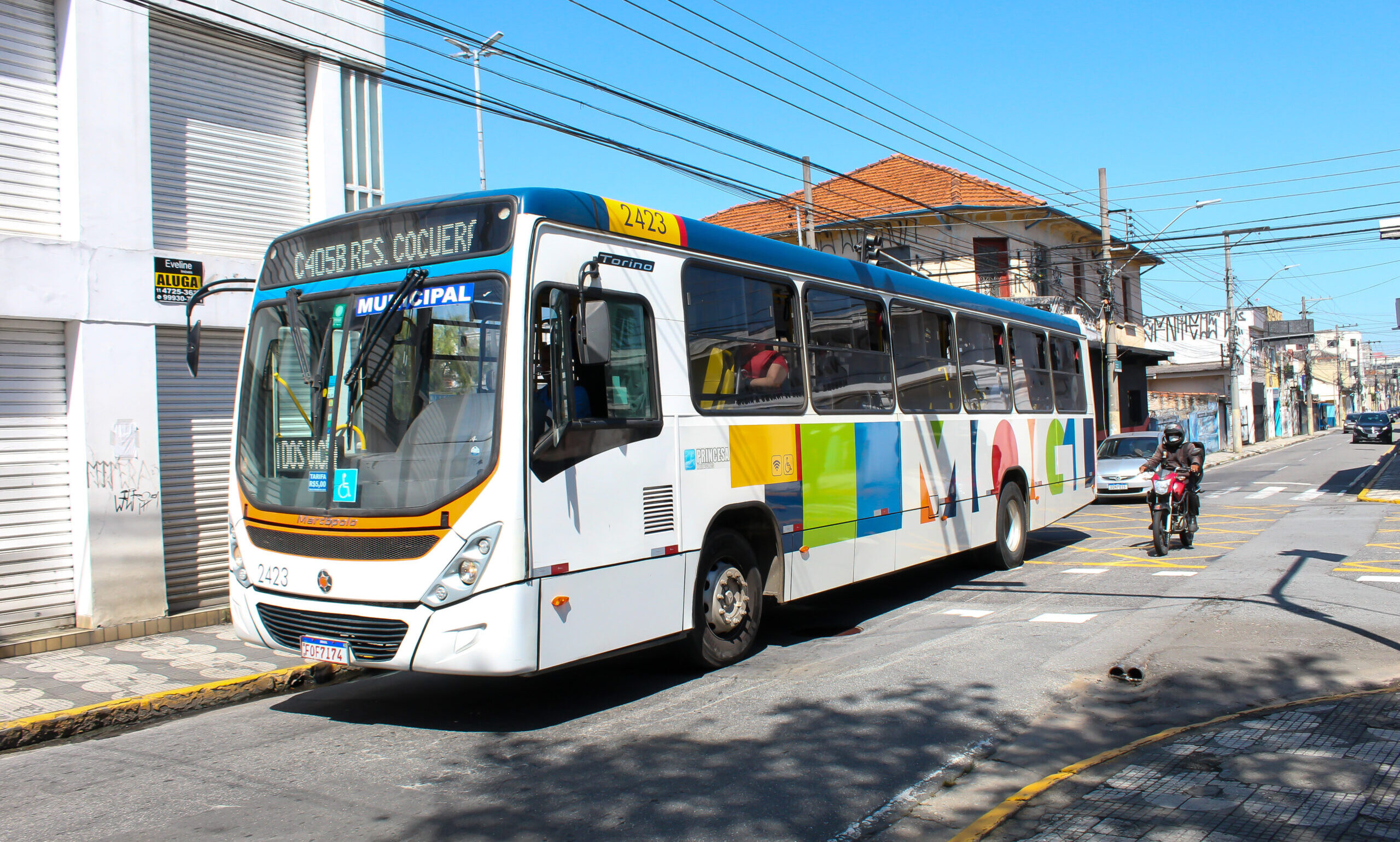 Ônibus - Transporte Público