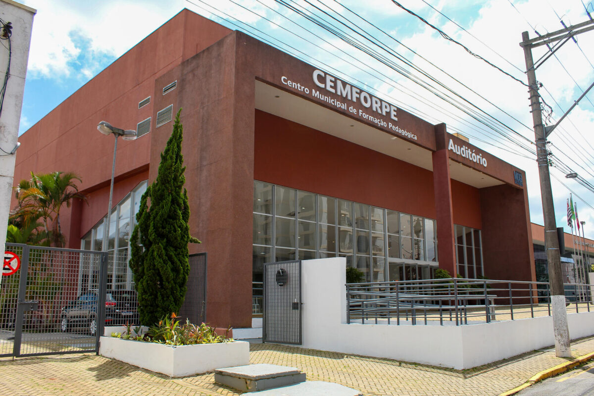 Cemforpe - Centro Municipal de Formação Pedagógica