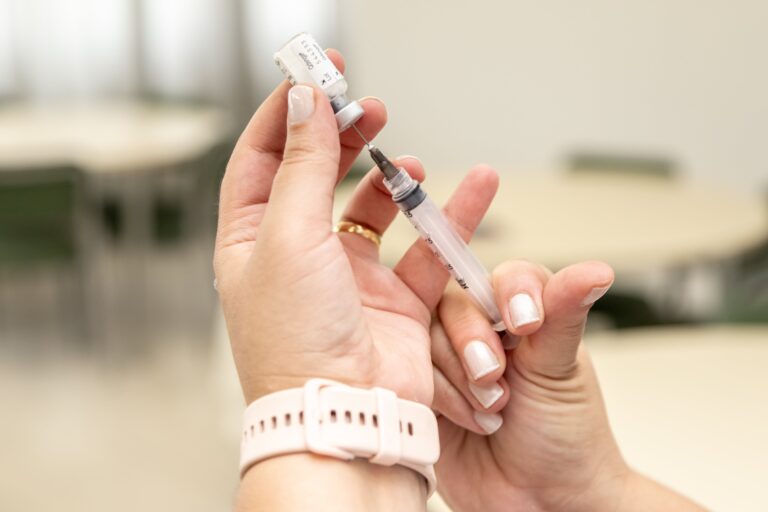 Vacina Contra a Dengue Guararema