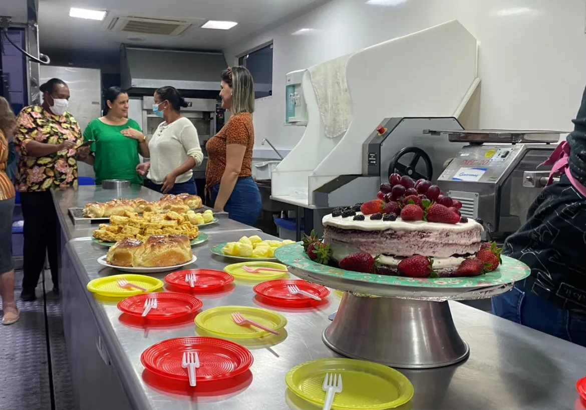 Curso de Confeitaria e Pães Poá