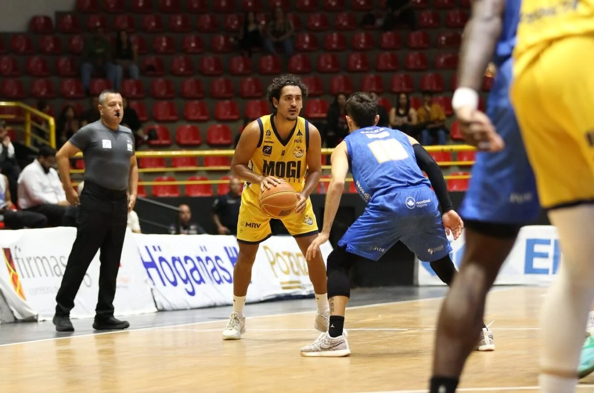 Mogi basquete