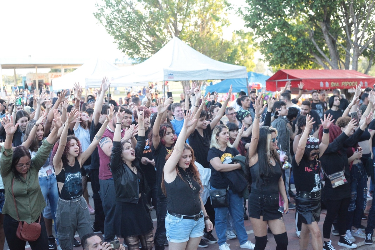 Rock no Parque Max Feffer, em Suzano