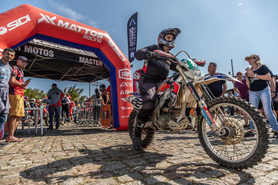 Prova de motociclismo - Enduro FIM