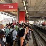 Estação Suzano da CPTM lotada