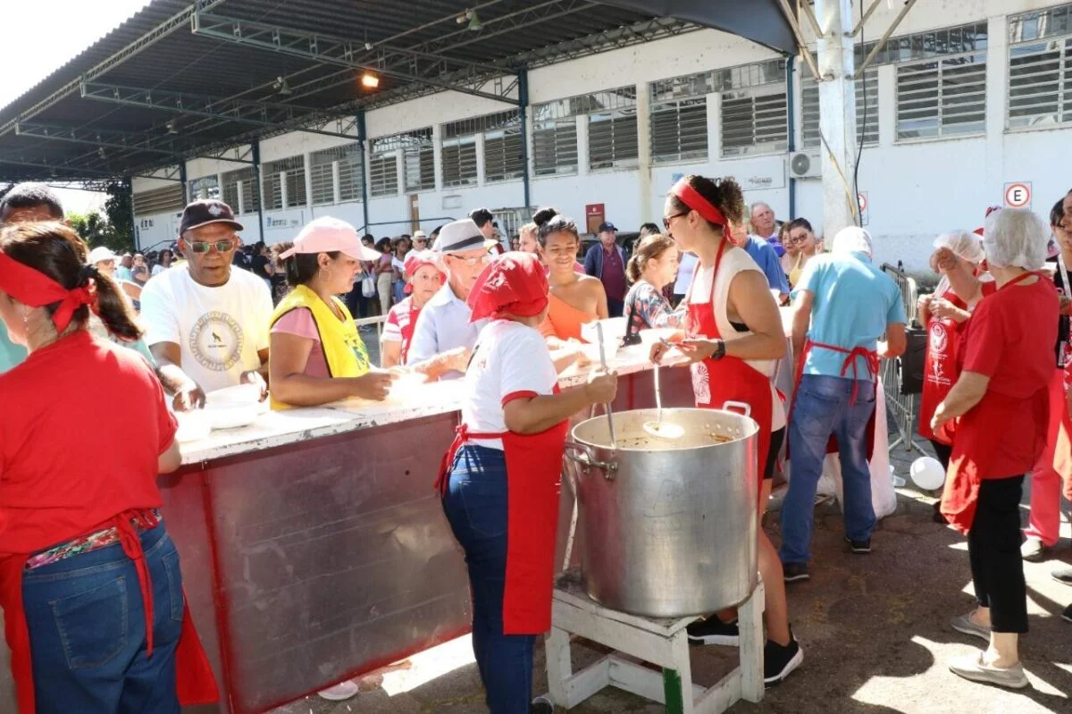 Afogado do Povo - Festa do Divino Espírito Santo de Mogi das Cruzes