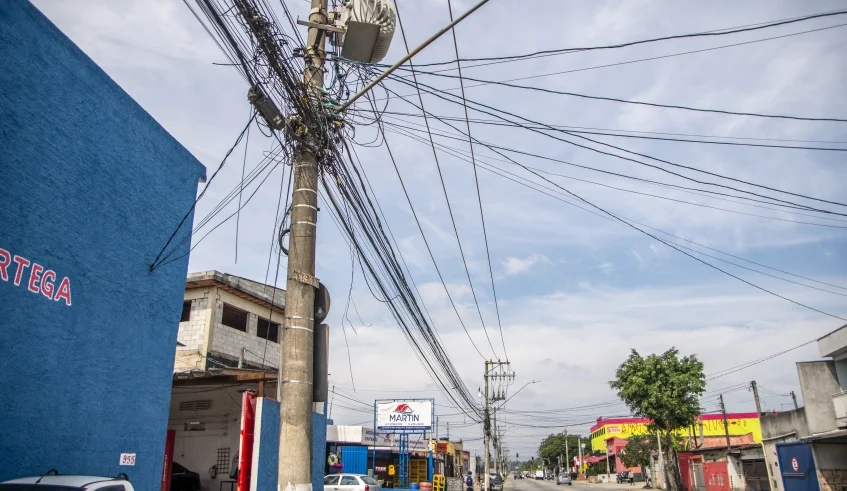 Fios de energia em Mogi das Cruzes