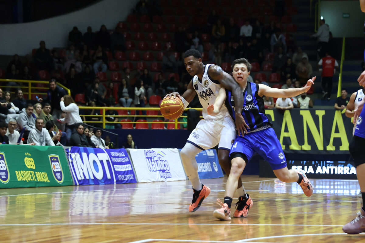 Mogi Basquete x Pinheiros