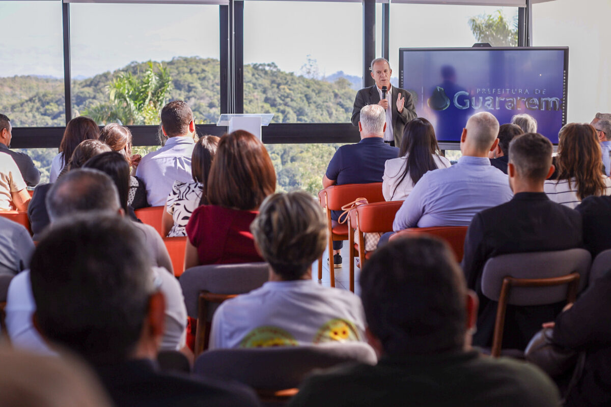 Secretário estadual de desenvolvimento econômico - Jorge Lima em guararema