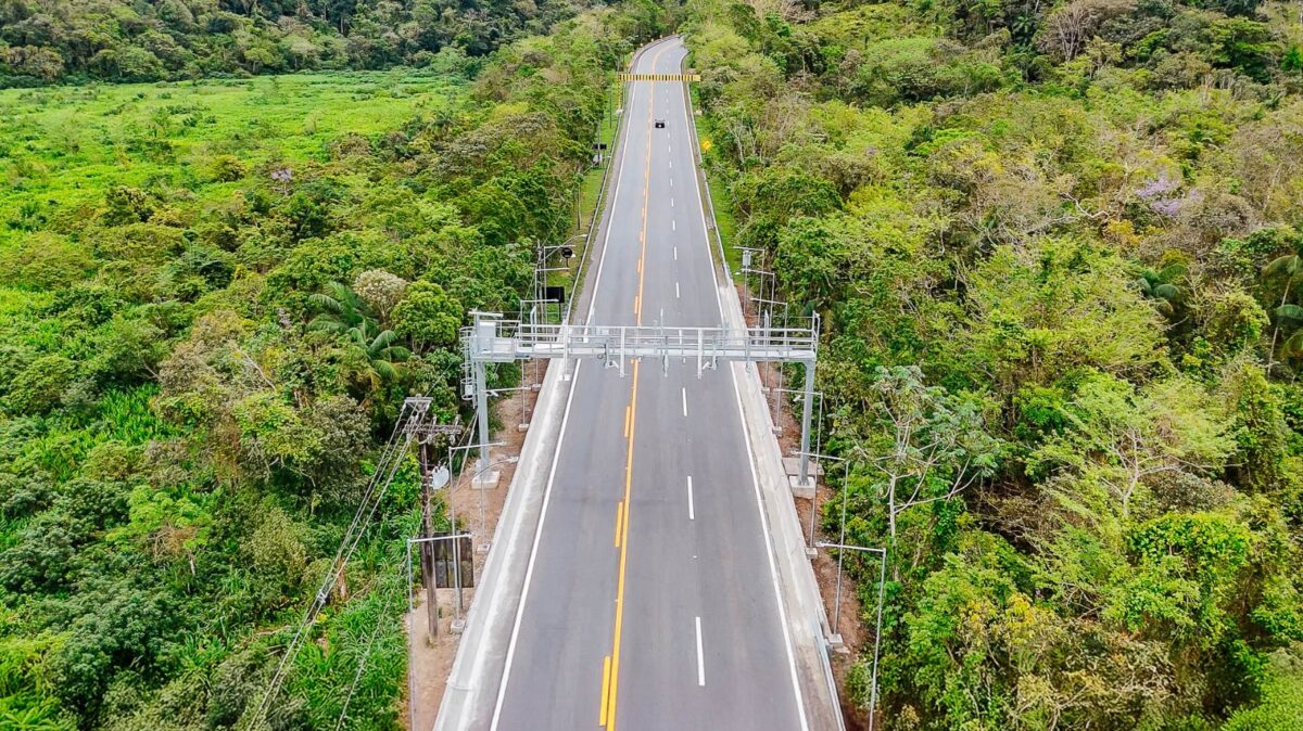 Pedágio na Mogi-Bertioga