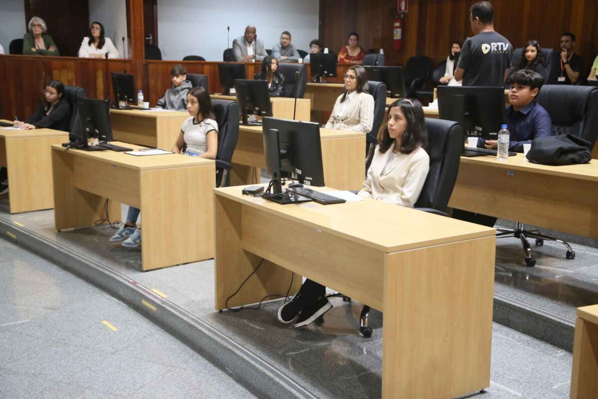 Parlamento Estudantil na Câmara de Mogi das Cruzes