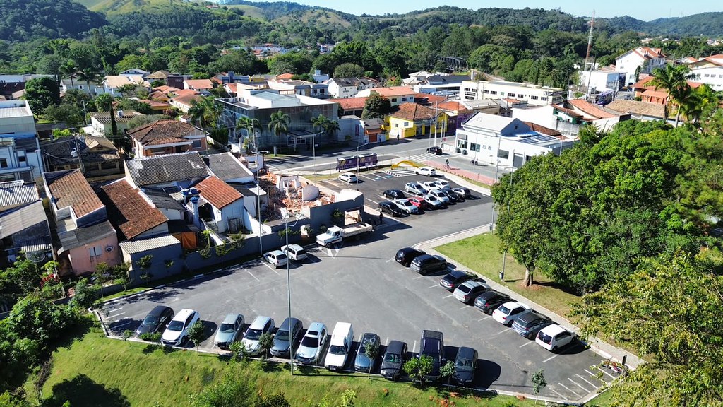 Prefeitura de Guararema entrega Pocket Parking com bicicletário e novo ponto de ônibus - Guararema - Crédito foto Warley Kenji - Comunicação PMG (1)