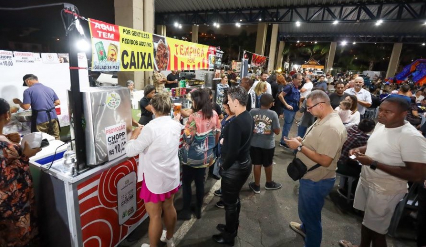feira noturna