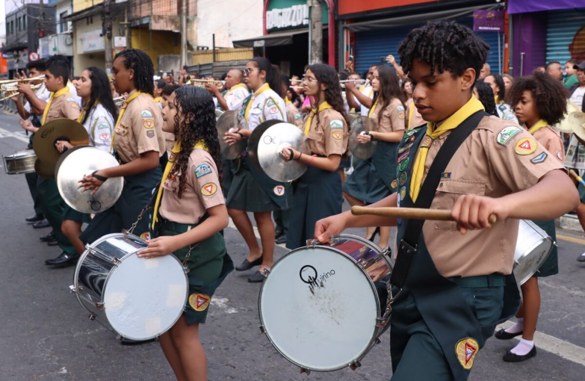 Desfile Cívico de Itaquaquecetuba