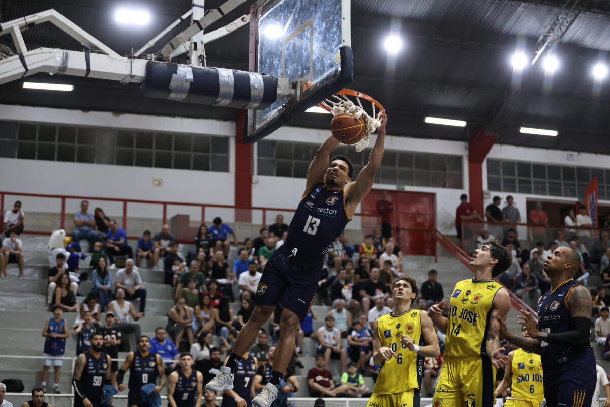 Mogi Basquete