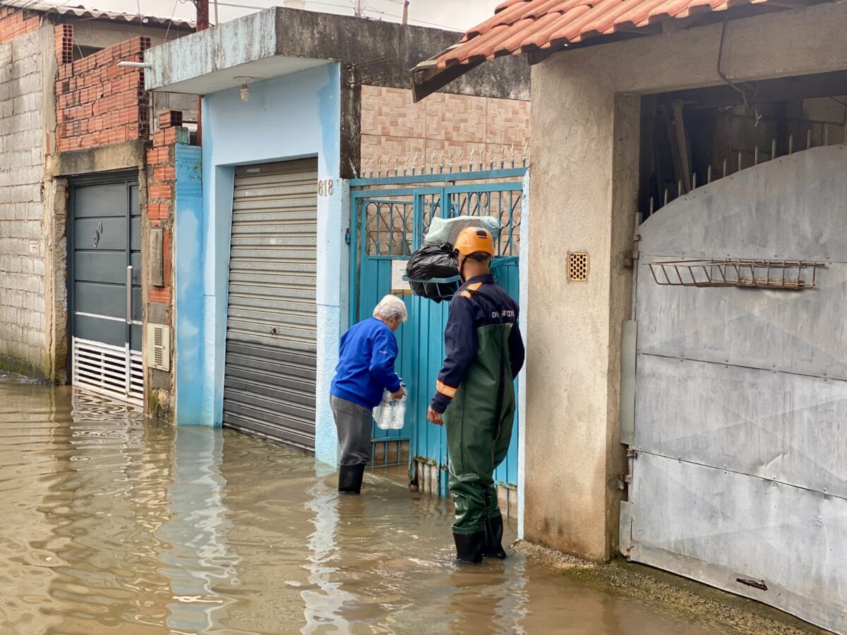 Chuva em Itaquaquecetuba